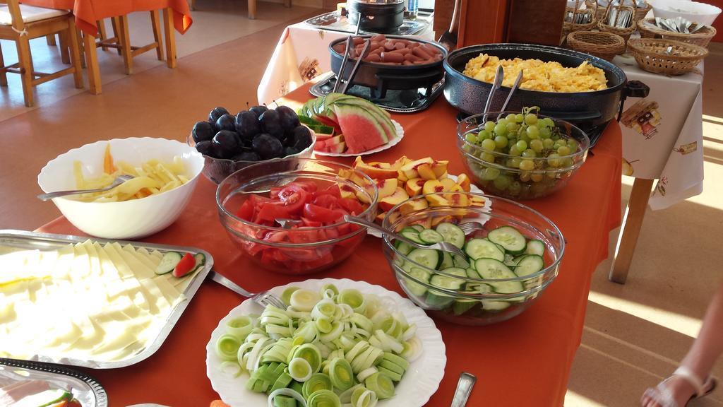 Фотография Botel Lisa 3*