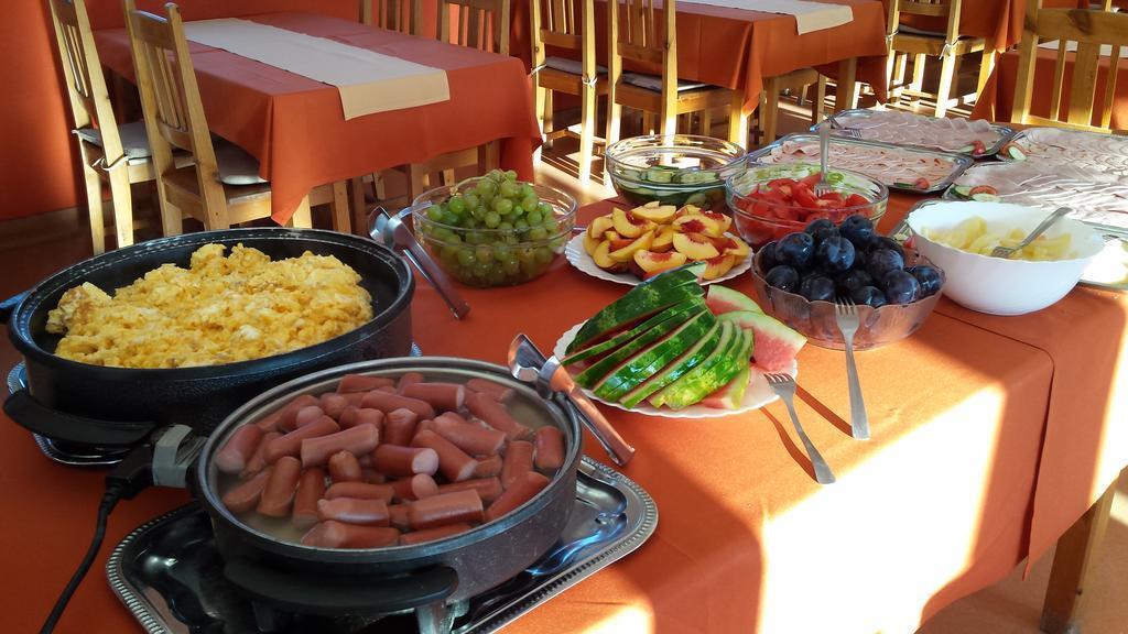 Картинка Botel Lisa 3*