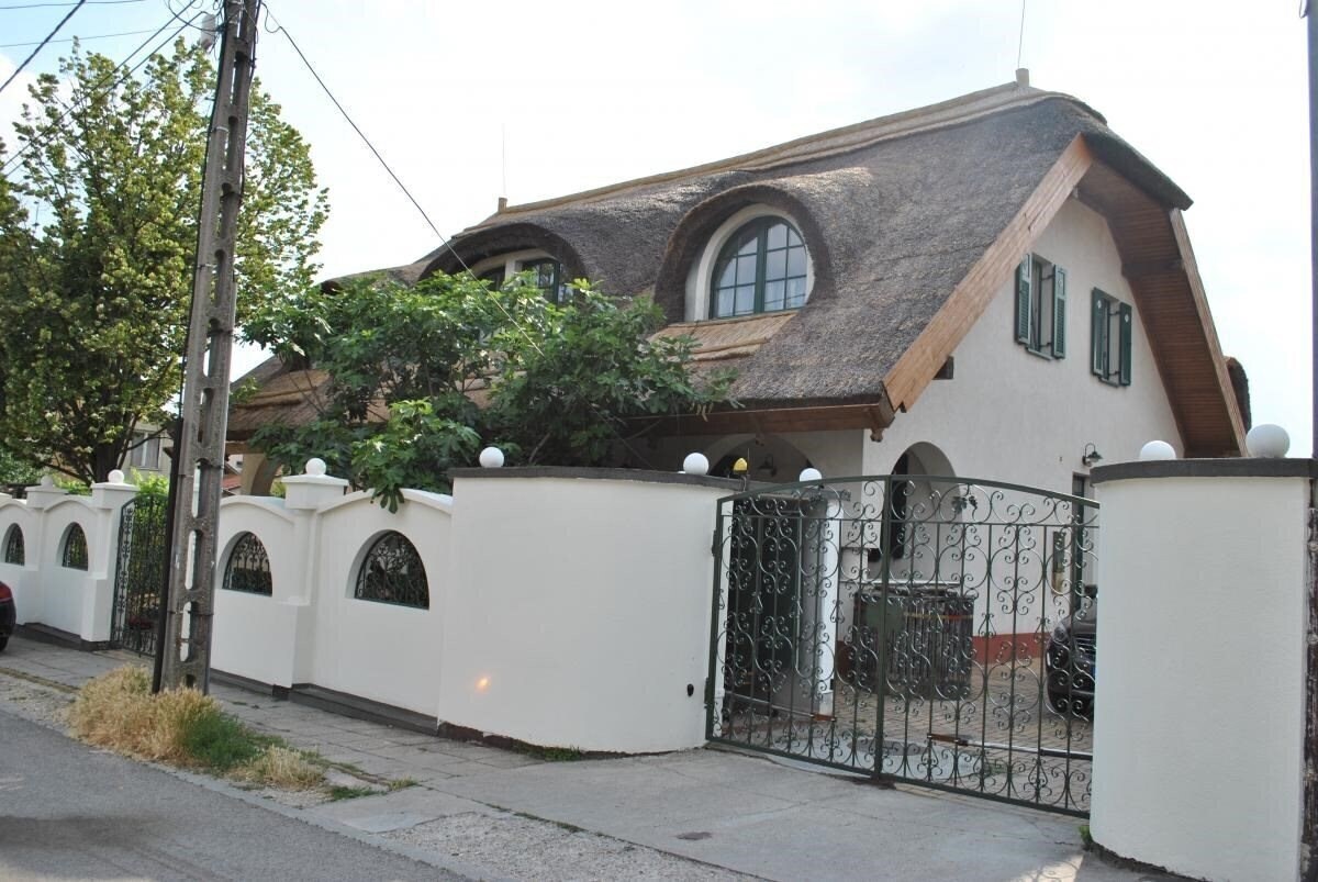 Отель Budafok Panzio коттедж