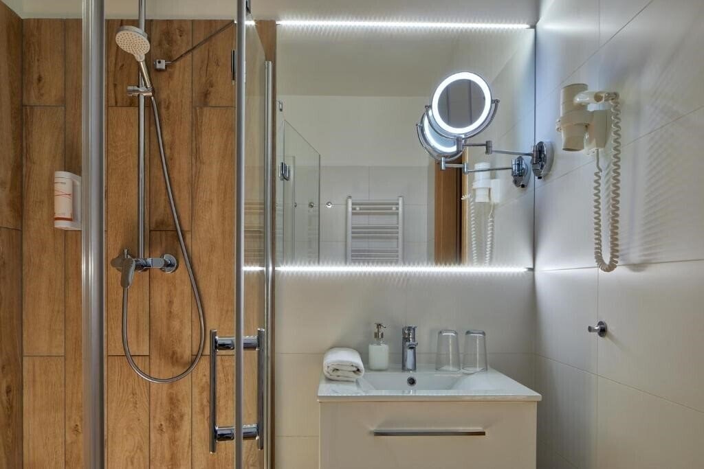 Фотография 7 Seasons Apartments Budapest 1*