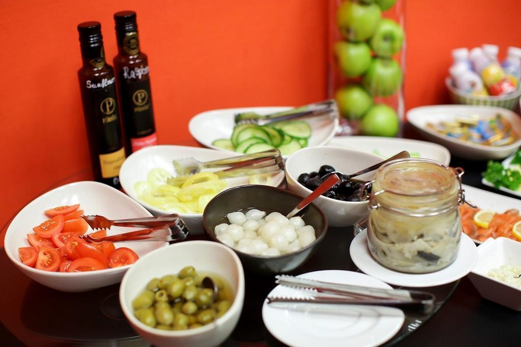 Фотография Adina Apartment Hotel Budapest 4*