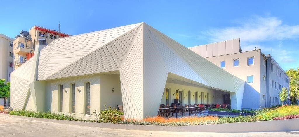 Отель Anna Hotel Budapest 4*