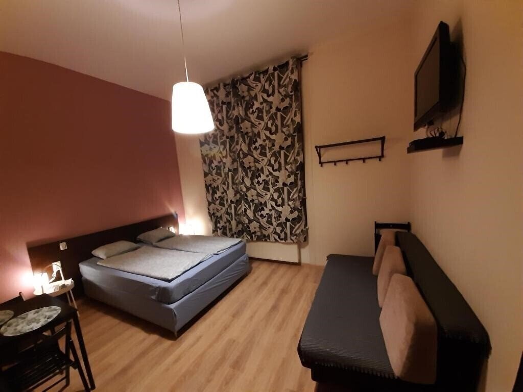 Отель Downtown Apartments Budapest 3*