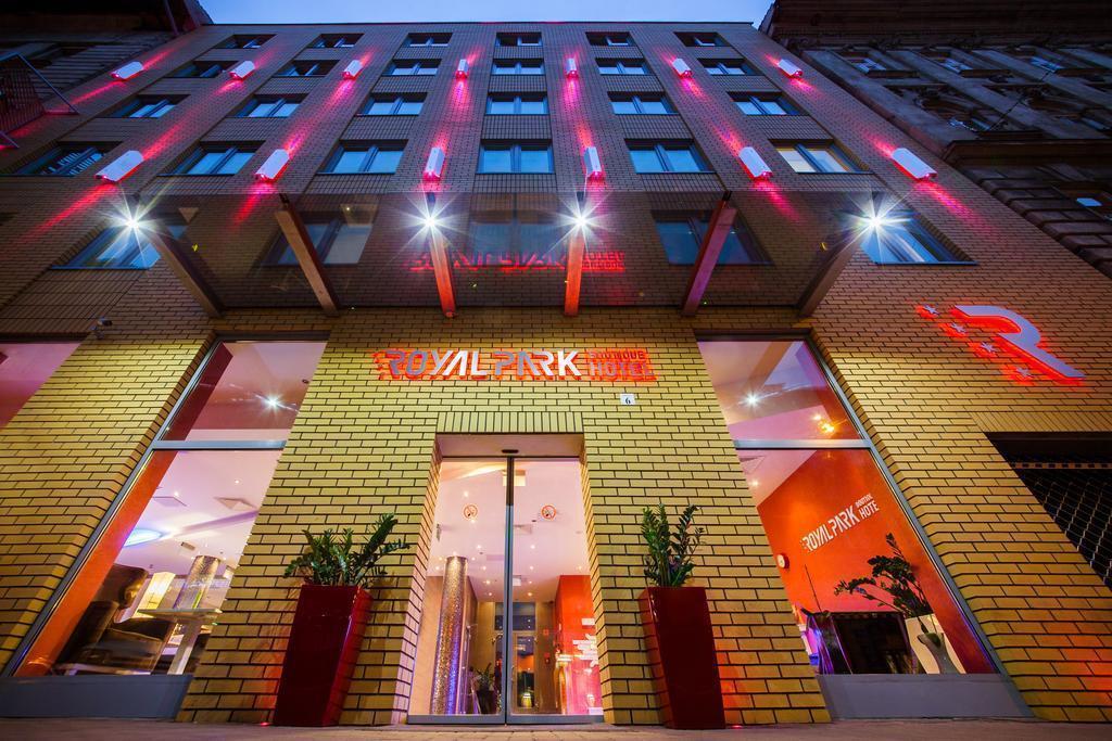 Отель Royal Park Boutique Hotel 4*