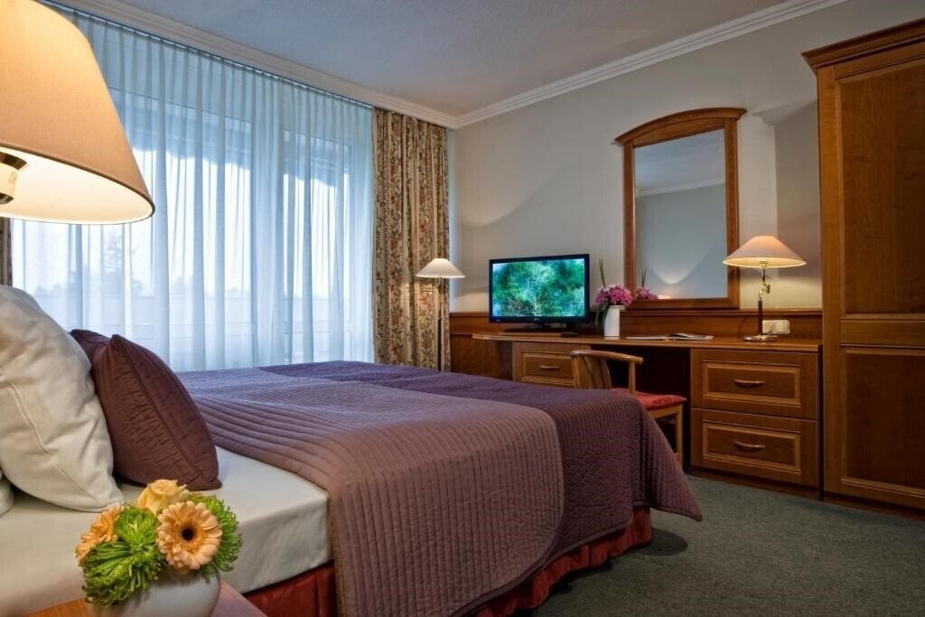 Картинка Danubius Health SPA Resort Heviz 4*