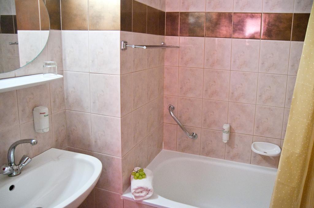 Отель Majerik 3*