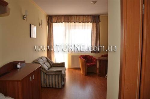 Отель Wolf Hotel 3*