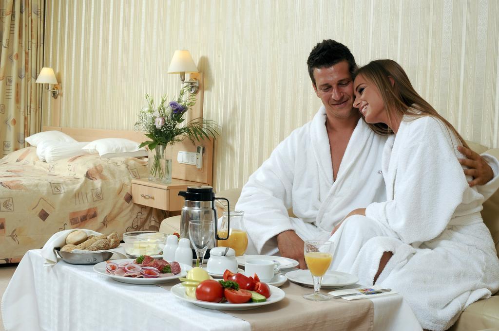 Фото Mendan Magic Spa & Wellness Hotel 4*