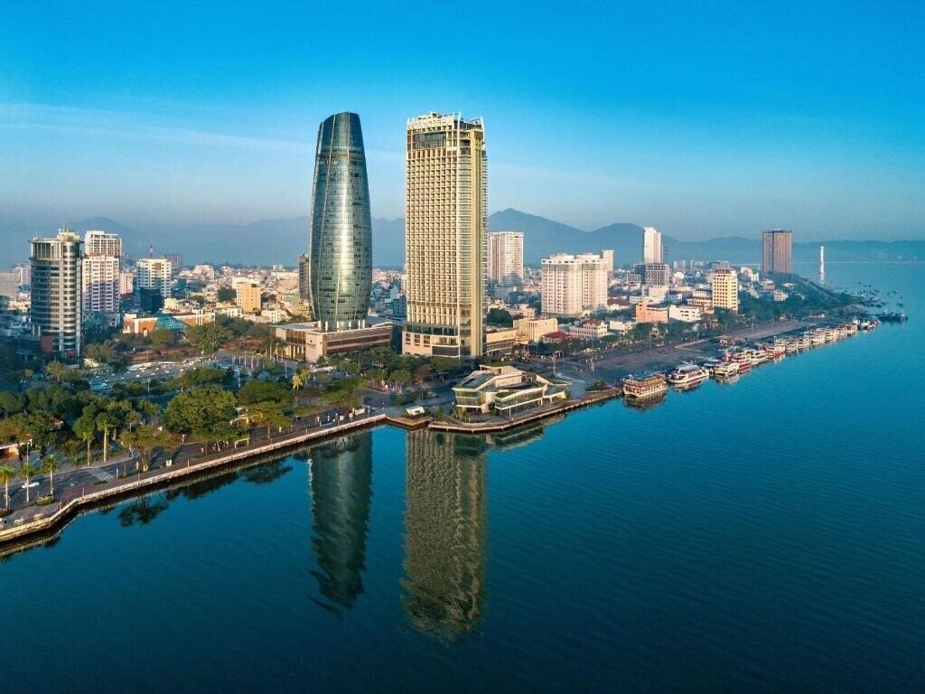 Отель Novotel Danang Premier Han River 4*