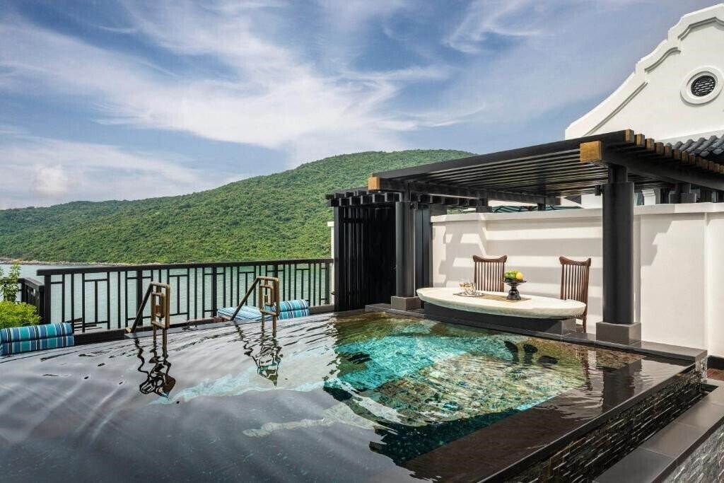 Картинка Intercontinental Danang Sun Peninsula Resort 5*