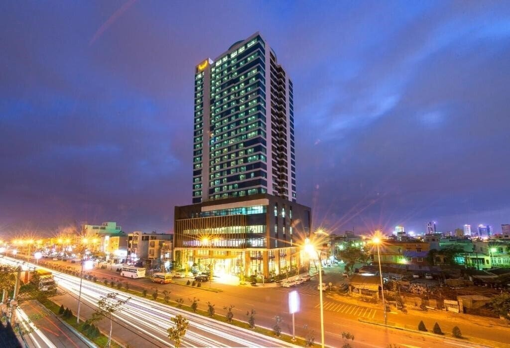 Отель Muong Thanh Grand Da Nang 4*