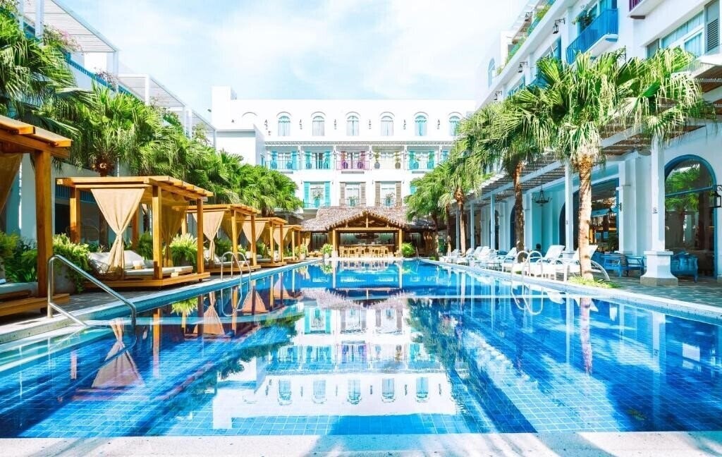 Отель Risemount Resort Danang 4*