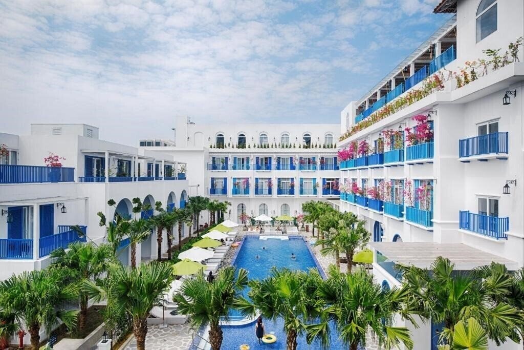 Картинка Risemount Resort Danang 4*