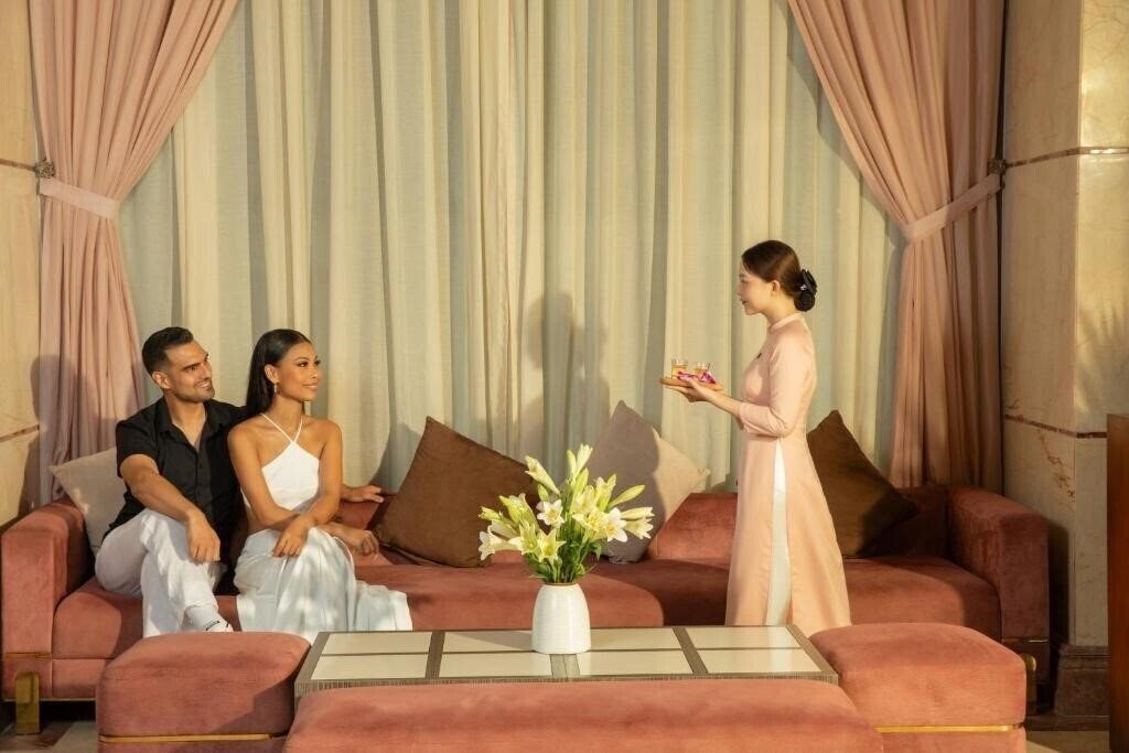 Фотография Mandila Beach Hotel 4*