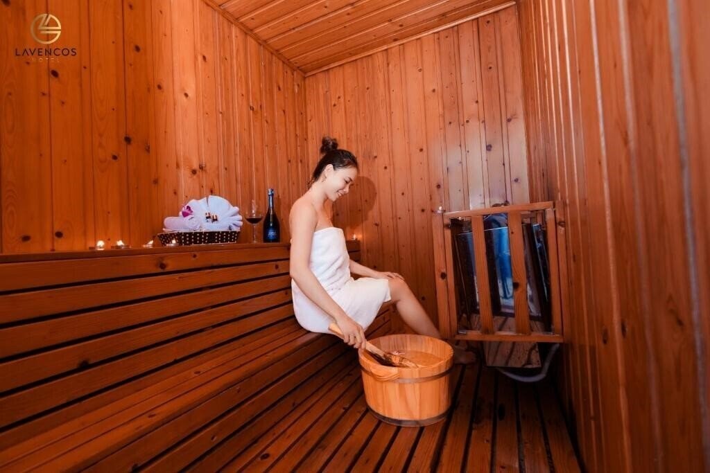 Отель Lavencos Hotel Da Nang 4*