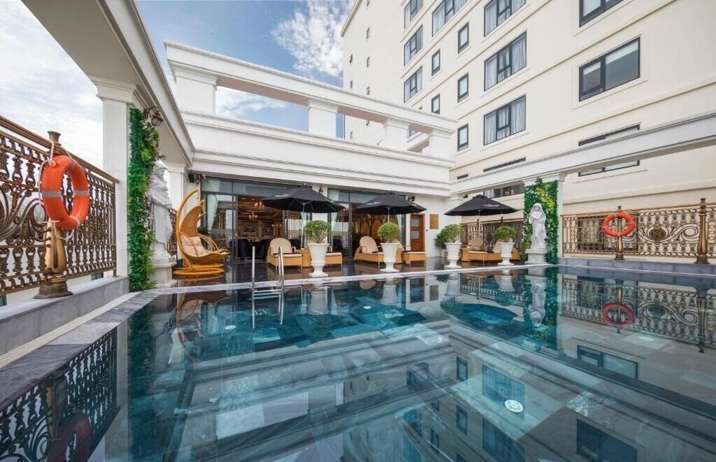 Изображение Monarque Hotel Danang 4*