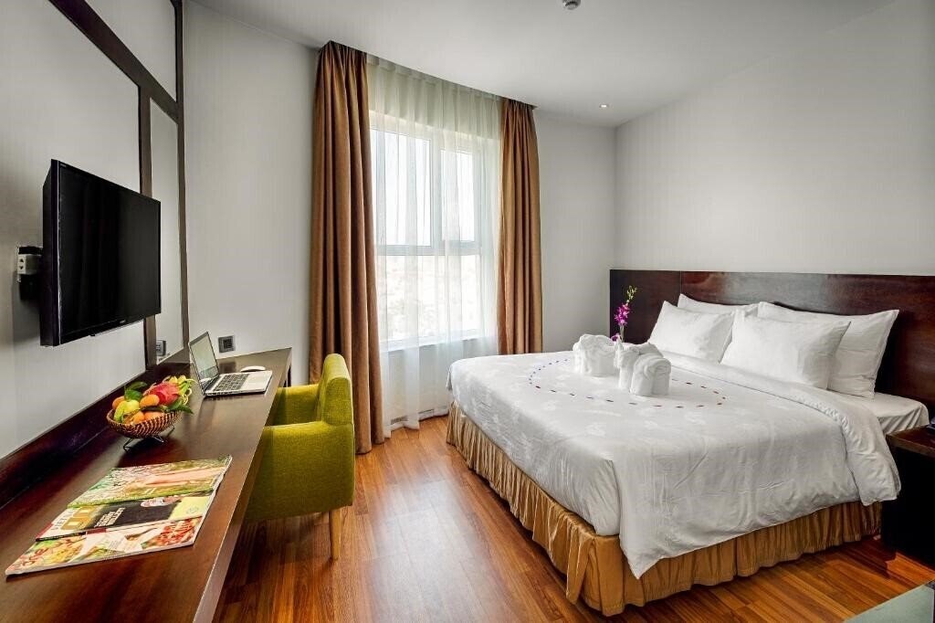 Изображение Sofia Suite Hotel Da Nang 3*
