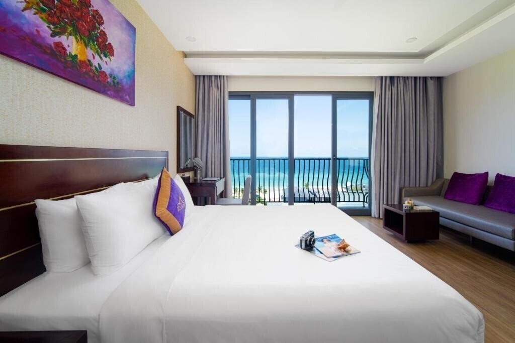 Фото Alani Hotel & SPA 4*