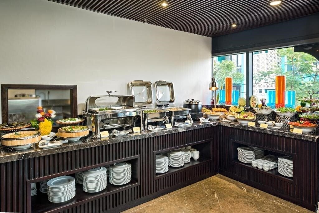 Изображение Cosmos Hotel Da Nang 3*