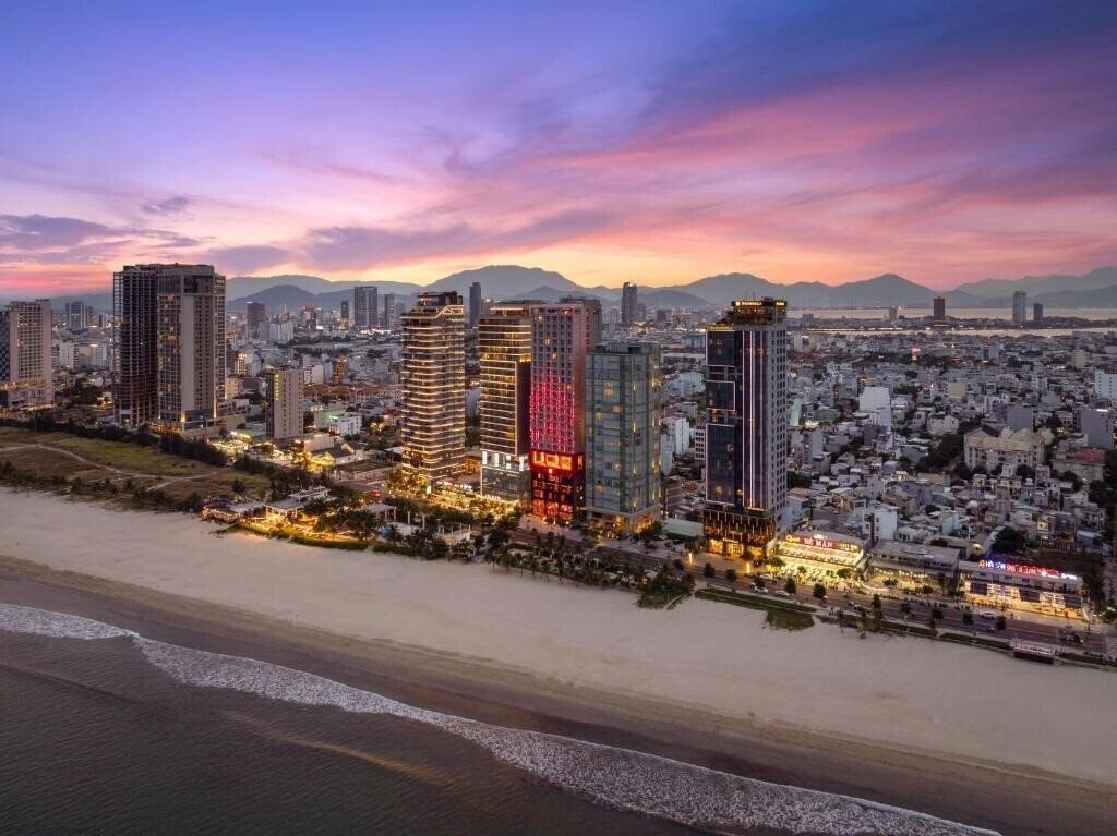 Отель Radisson Red Danang Hotel 5*