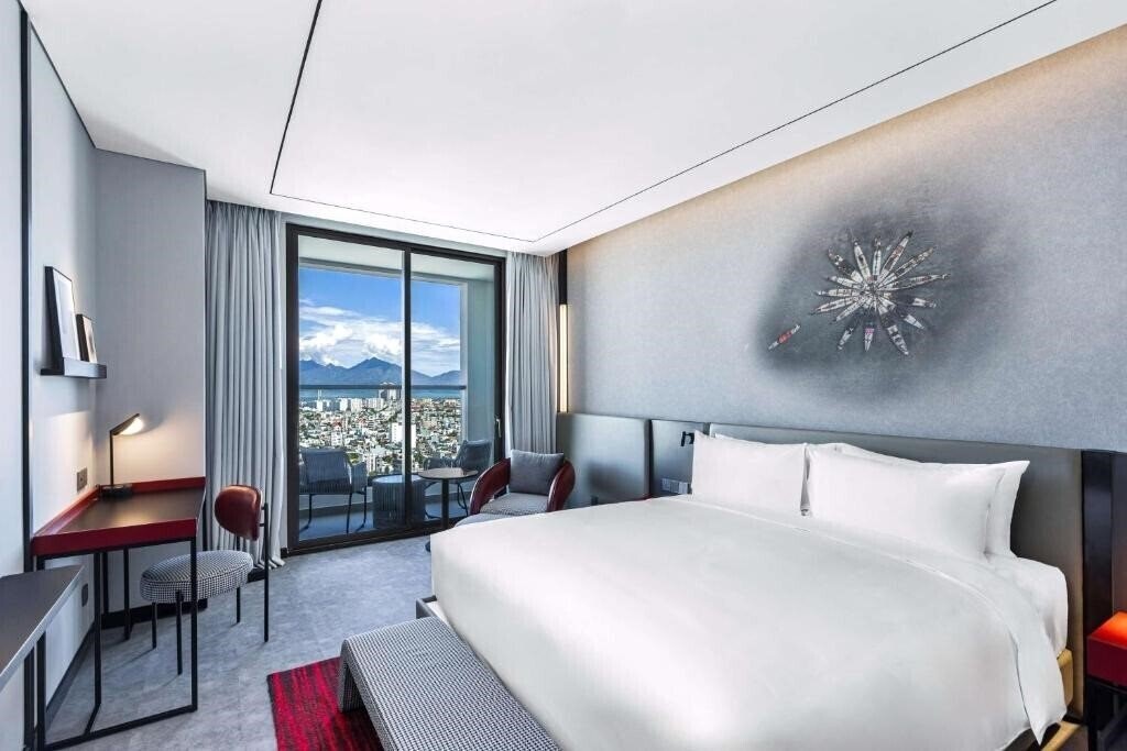 Фото Radisson Red Danang Hotel 5*