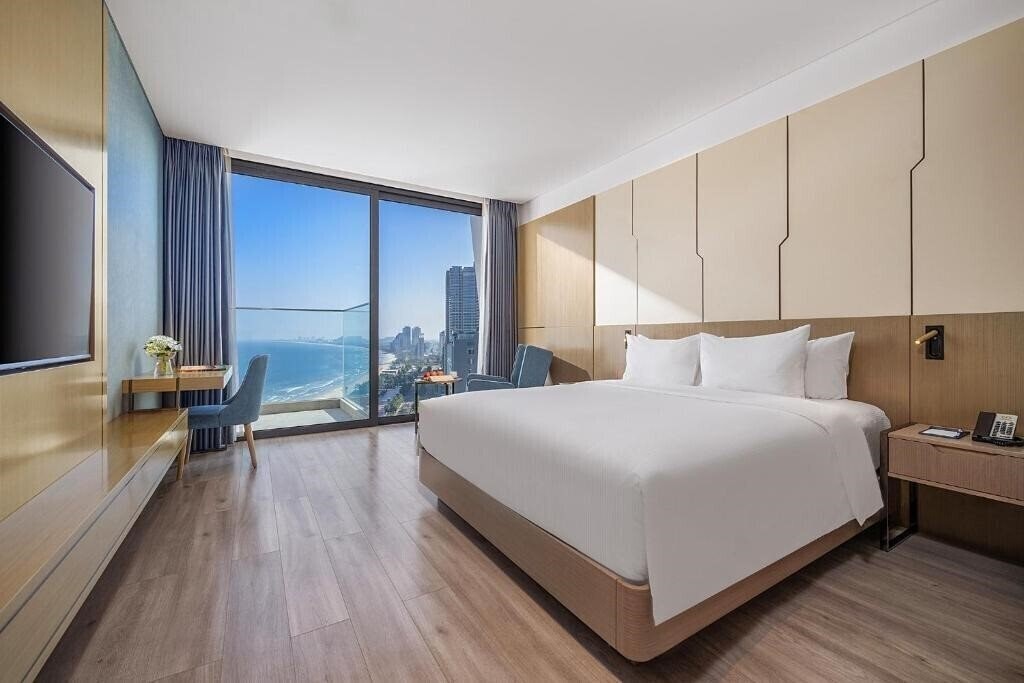 Фотография Awaken Danang Hotel 5*