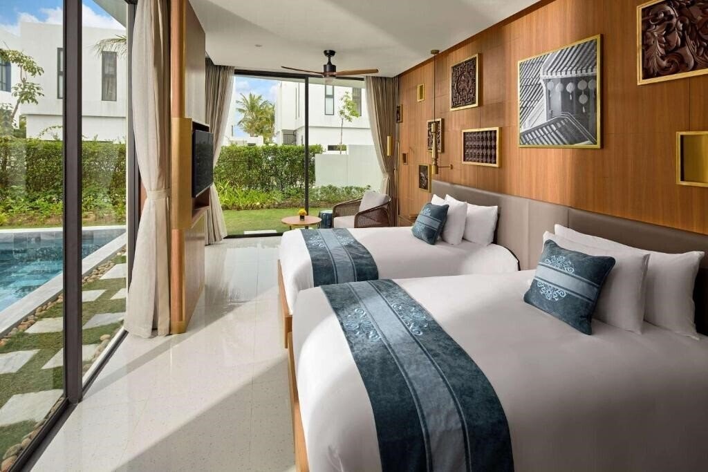 Фотография Wyndham Hoi An Royal Beachfront Resort & Villas 5*