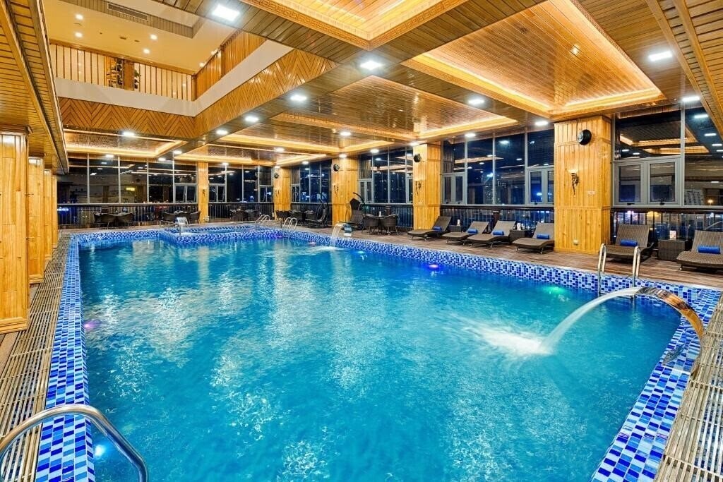 Отель Nhu Minh Plaza Hotel 4*