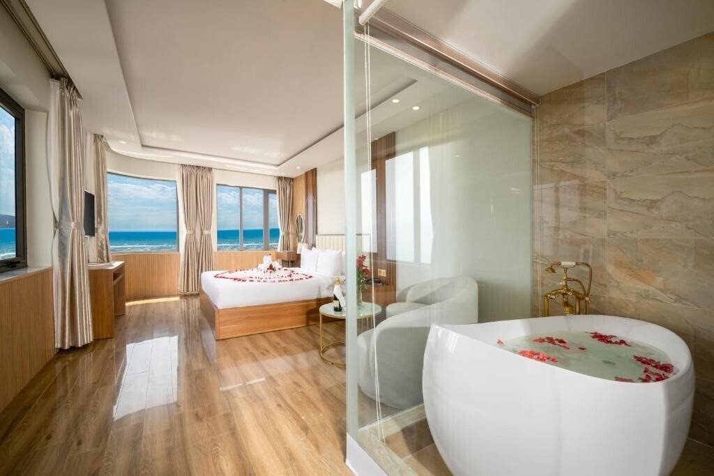 Картинка Seven Sea Hotel Da Nang 4*