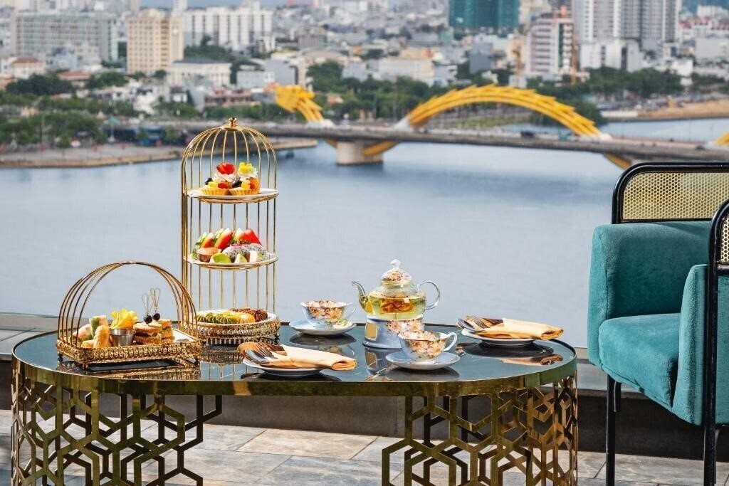 Фотография Haian Riverfront Hotel 4*