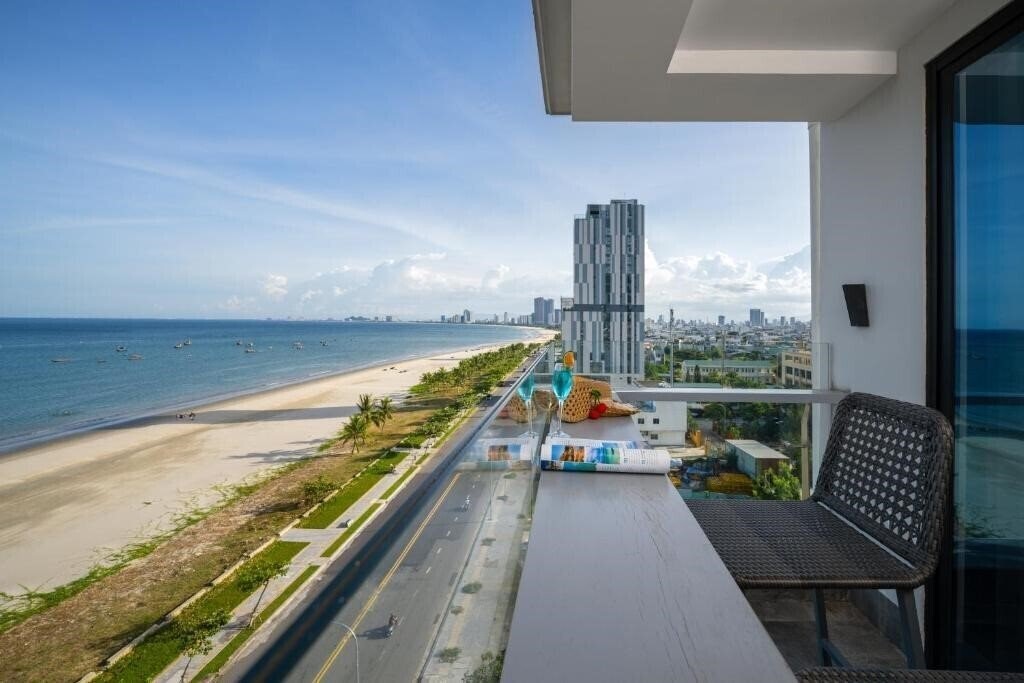Отель Nguyen Gia Hotel 4*