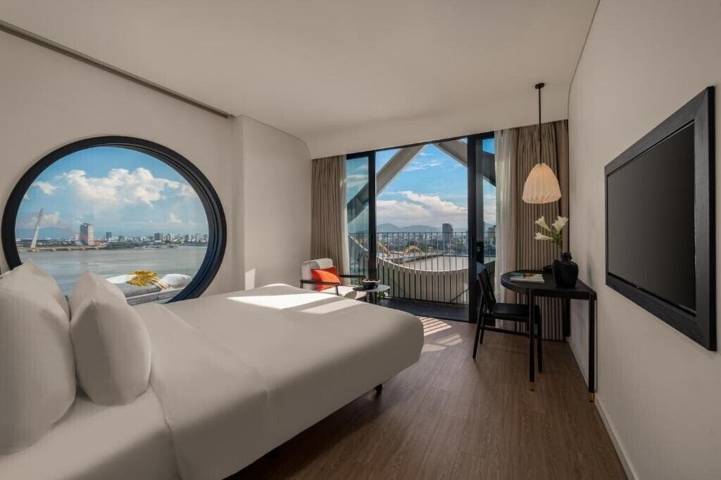 Фото Caro Premium Danang Hotel 4*