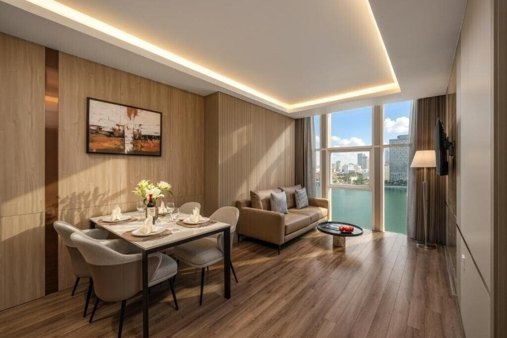 Отель Sun River 3*