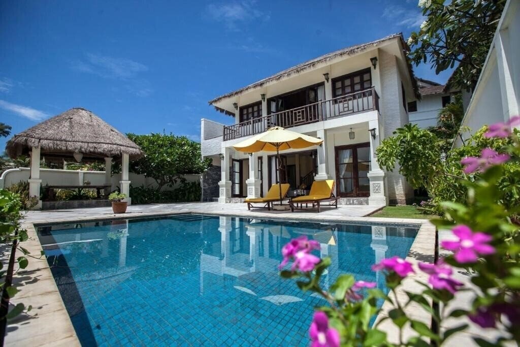 Отель Allezboo Beach Resort & SPA 4*