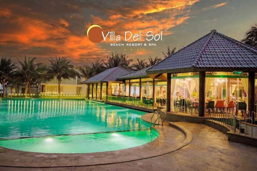 Отель Villa Del Sol Beach Resort & SPA 4*