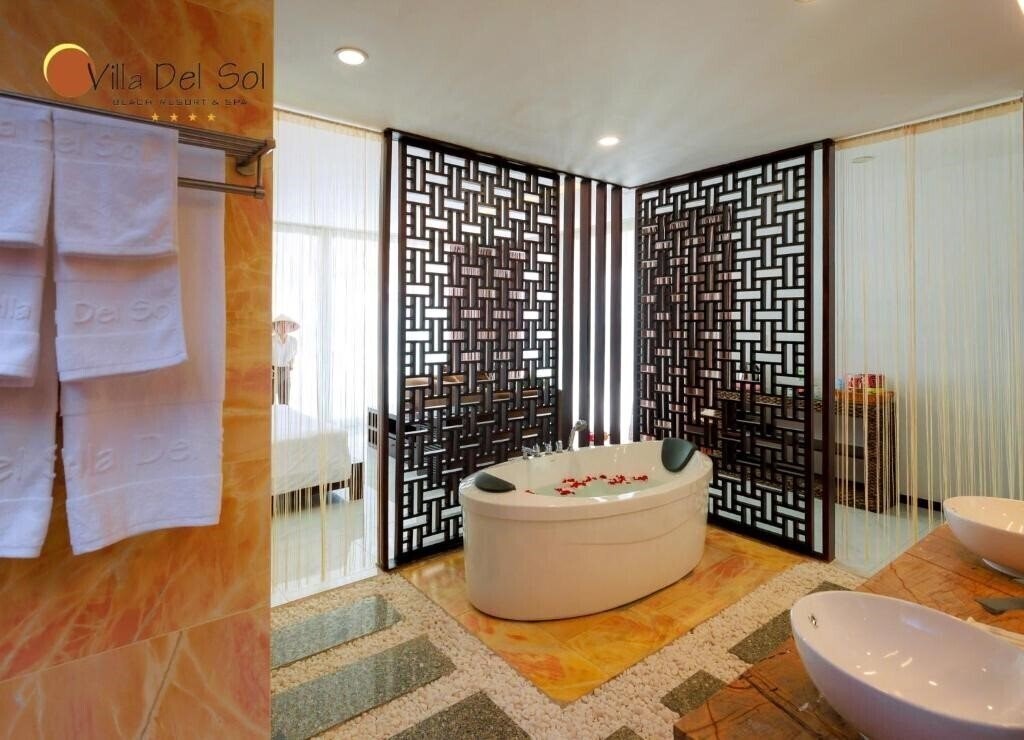 Фото Villa Del Sol Beach Resort & SPA 4*
