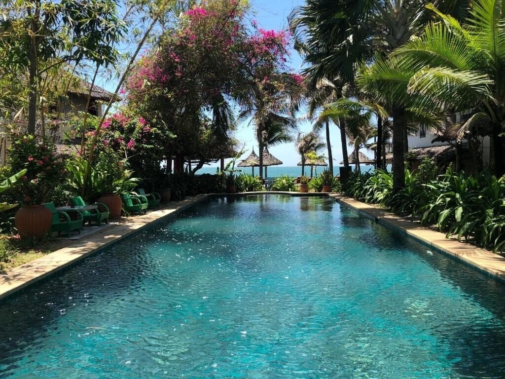 Фото Full Moon Beach Resort 3*
