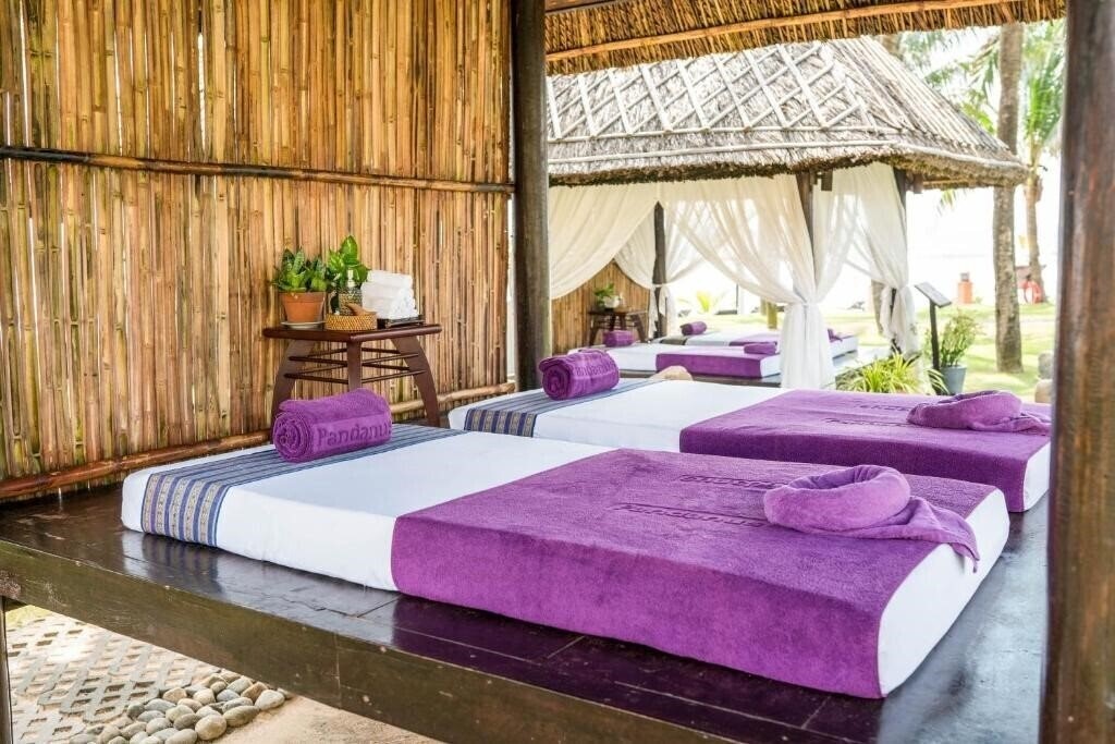 Фото Pandanus Resort 4*