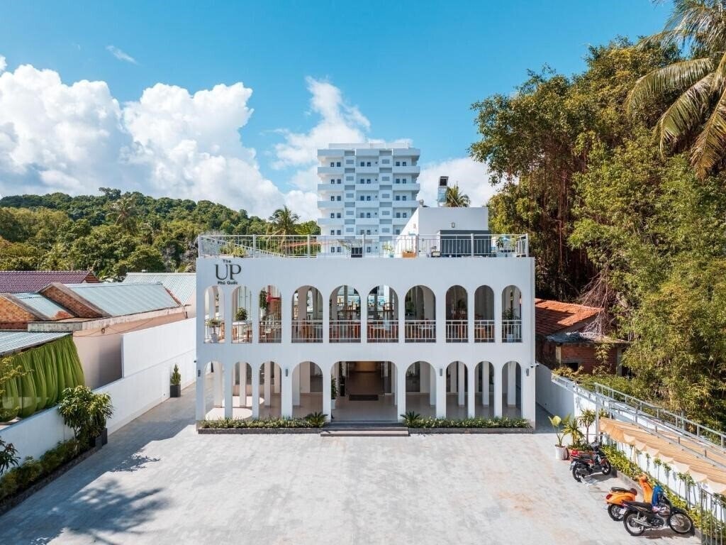 Фото The Up Phu Quoc 4*