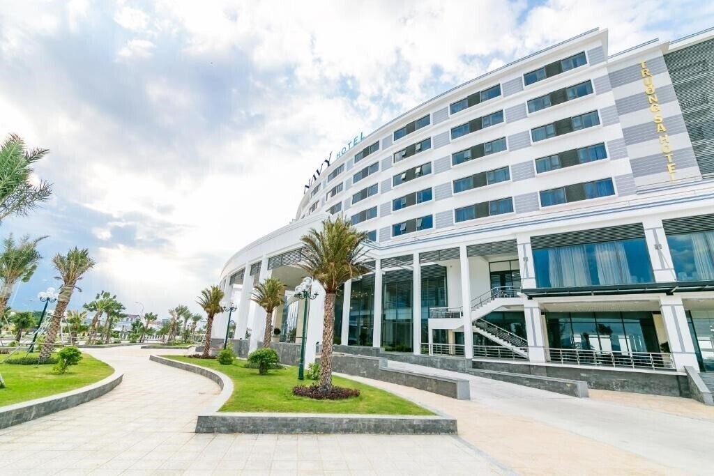 Изображение Navy Hotel Cam Ranh 4*