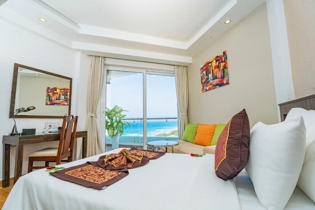 Фото Ocean Waves Resort Cam Ranh 5*