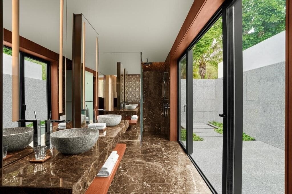 Фотография JW Marriott Cam Ranh Bay Resort & SPA 5*