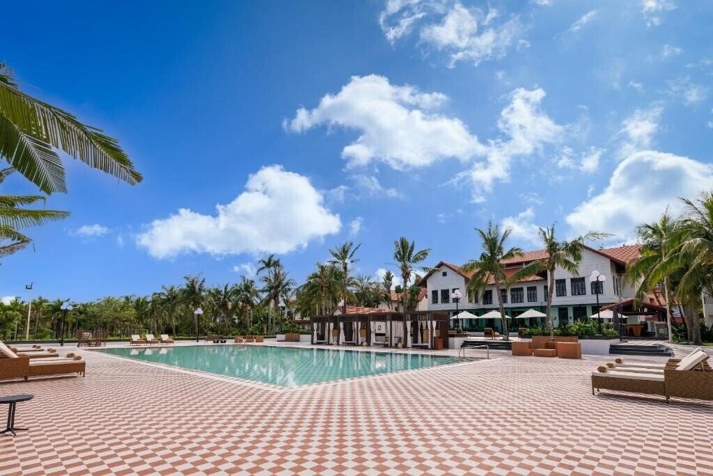 Фотография Tuan Chau Resort 4*