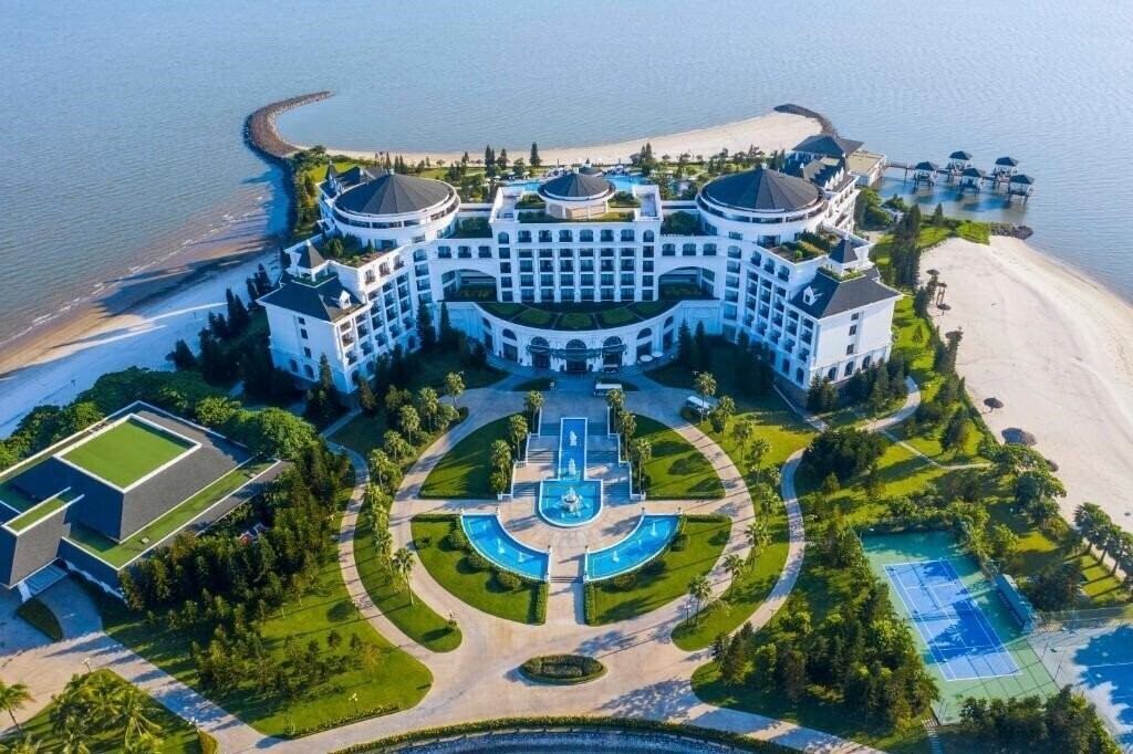 Фотография Vinpearl Resort & SPA Ha Long 5*