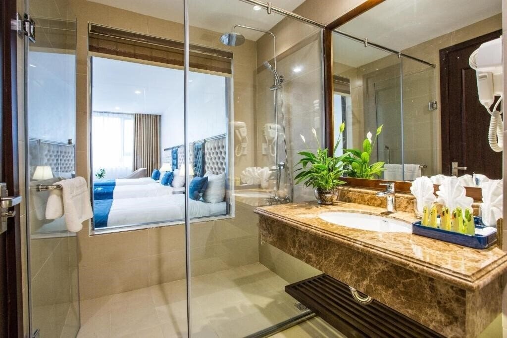 Фото Song Loc Luxury Hotel 3*