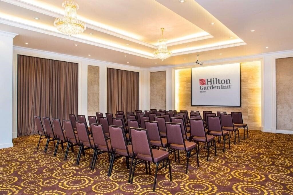 Фотография Hilton Garden Inn 4*