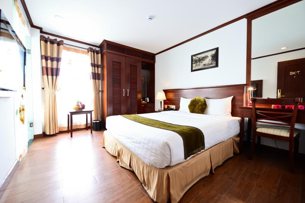 Отель May De Ville Old Quarter 3*