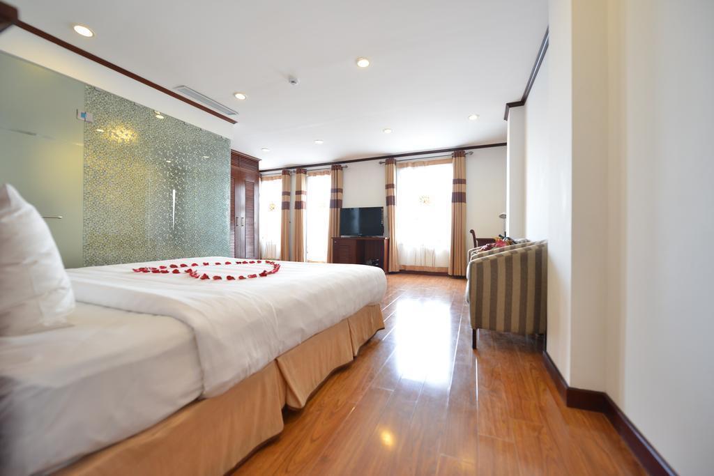 Изображение May De Ville Old Quarter 3*