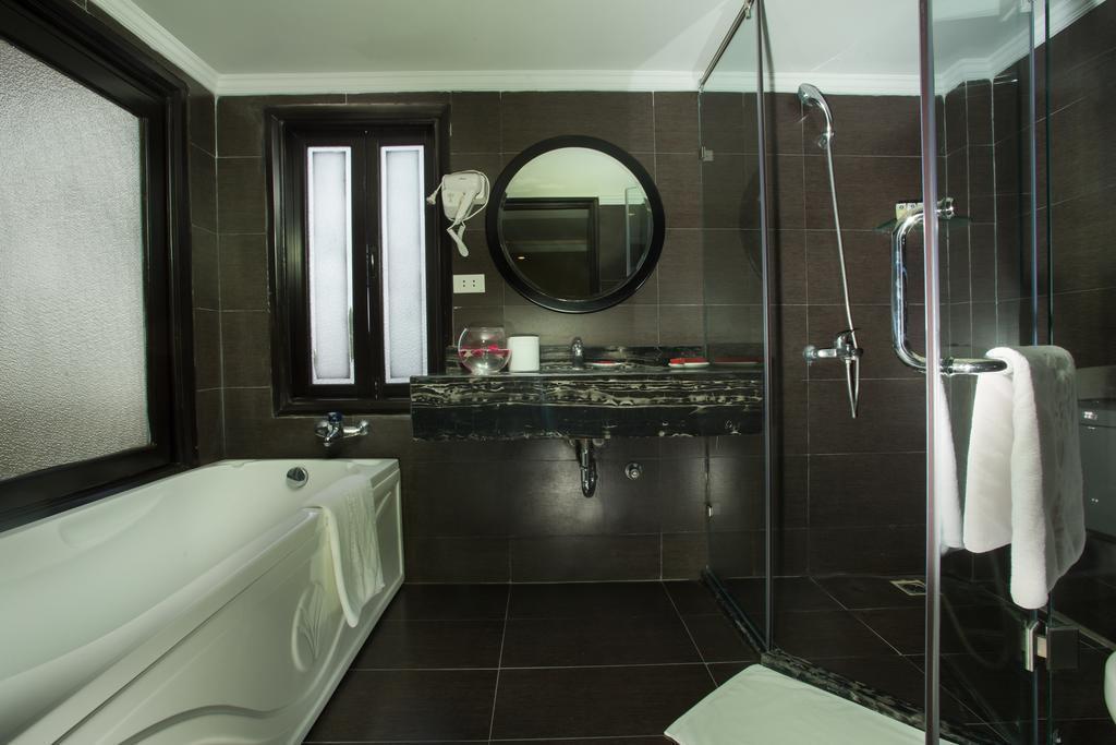 Картинка Rising Dragon Palace 3*