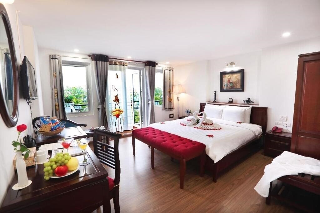 Отель Charming 2 Hotel 3*